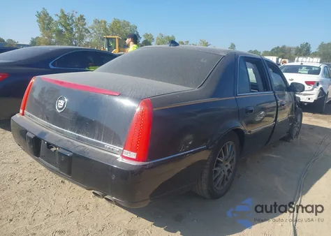 2010 Cadillac Dts Premium Collection z USA, uszkodzony, nr VIN 1G6KH5EY4AU136481